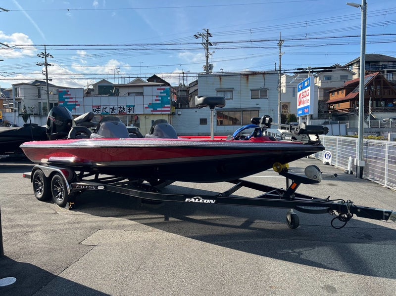 FALCON BOAT F215